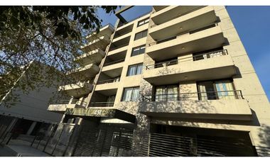 VENDE DUPLEX DE CATEFGORIA EN GODOY CRUZ