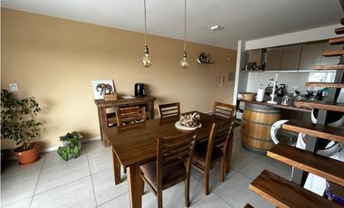 VENDE DUPLEX DE CATEFGORIA EN GODOY CRUZ