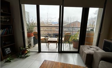 VENDE DUPLEX DE CATEFGORIA EN GODOY CRUZ