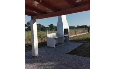 Impecable casa de 2 dormitorios a metros del Río, Colonia Benítez