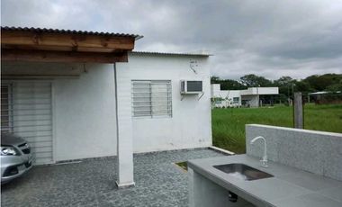 Impecable casa de 2 dormitorios a metros del Río, Colonia Benítez