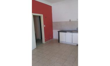 VENTA CASA ANTIGUA MAS DOS LOCALES- IDEAL NUEVO EMPRENDIMIENTO