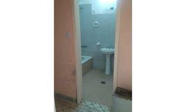 VENTA CASA ANTIGUA MAS DOS LOCALES- IDEAL NUEVO EMPRENDIMIENTO