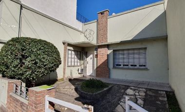 Casa en venta en Quilmes Este
