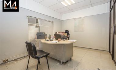 Local Comercial en Arriendo en Santo Domingo, metro Plaza de Armas