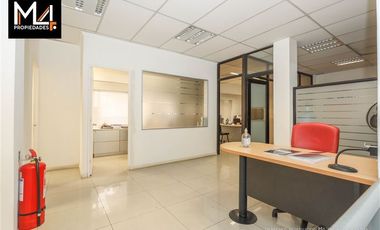 Local Comercial en Arriendo en Santo Domingo, metro Plaza de Armas