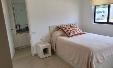 Departamento en planta baja con terraza en Paraíso Country Club