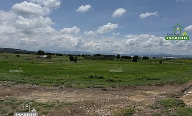 Terreno en entrada a San Pedro Huaquilpan (Autopista Mexico-Pachuca)