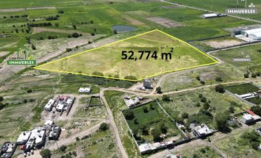 Terreno en entrada a San Pedro Huaquilpan (Autopista Mexico-Pachuca)