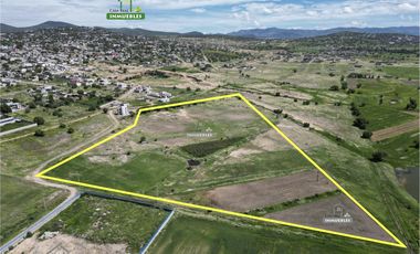 Terreno en entrada a San Pedro Huaquilpan (Autopista Mexico-Pachuca)