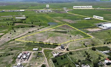 Terreno en entrada a San Pedro Huaquilpan (Autopista Mexico-Pachuca)