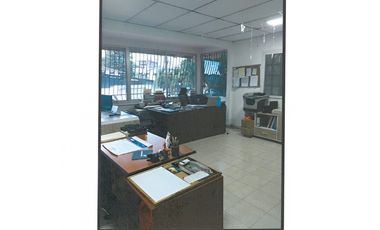VENTA DE CASA COMERCIAL EN EL CARMEN