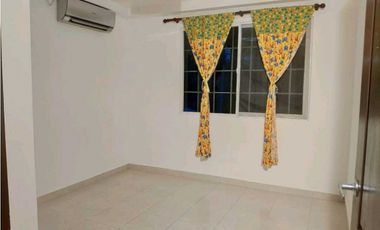 VENDO CASA EN ARRAIJAN JUAN DEMOTENES PH LAS VILLA LA PALMERA 4R