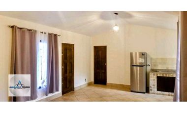 Alquilo amplia residencia en Los Algarrobos, Dolega.