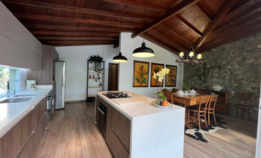 Casa en Arriendo Ubicado en Envigado Codigo 225