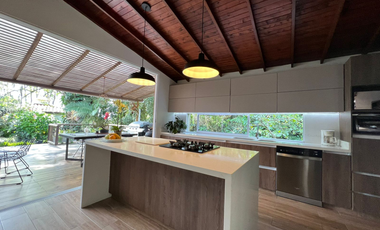 Casa en Arriendo Ubicado en Envigado Codigo 225