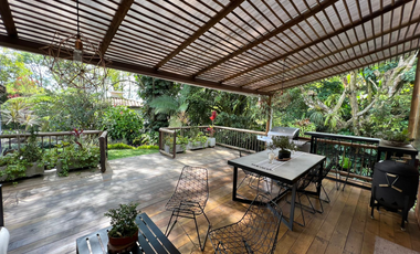 Casa en Arriendo Ubicado en Envigado Codigo 225