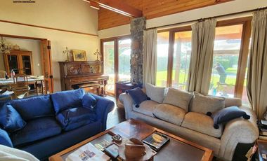 Venta Casa en Parcela de 8.000 m2 en Olmué