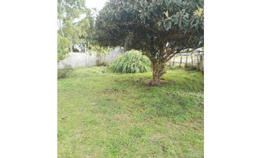 VENDO CASA DE SEGUNDA CON TERRENO VOLCAN