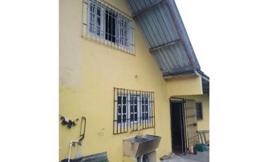 VENDO CASA DE SEGUNDA CON TERRENO VOLCAN