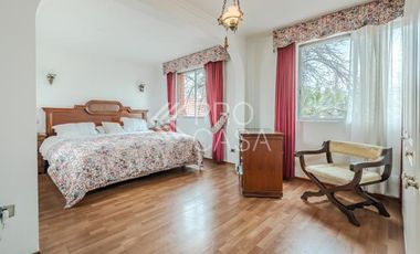 Avenida Ossa - Av. Echeñique/Nazareth - Av. Tobalaba - Casa - Venta