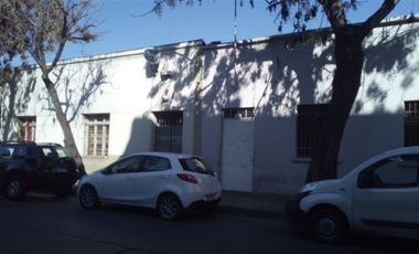 Terreno Construccion  en Venta en Casa Amplia de 320 m2 Rafael Sotomayor/Metro Cumming