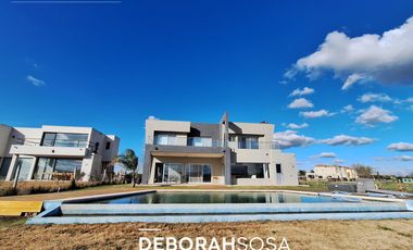 Casa en  alquiler  anual-amoblada-a la laguna-escobar -san Sebastian-loma verde-