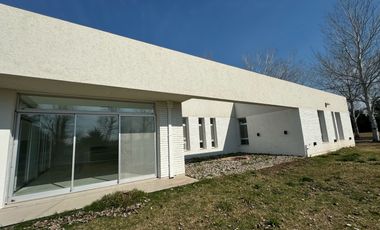 Casa a estrenar Barrio Cerrado Pinares del Sur
