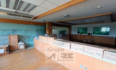 La mejor inversión en San Rafael, Edificio de 5 niveles mas terreno casi libre