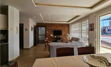 Vendo casa con Local Comercial Norte de Manta