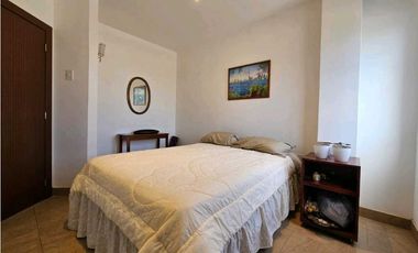 Vendo casa con Local Comercial Norte de Manta