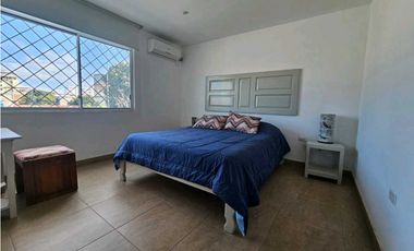 Vendo casa con Local Comercial Norte de Manta