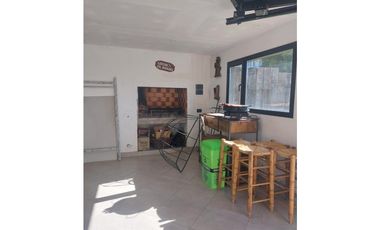VENTA / CHALET 7 AMBIENTES PARQUE PISCINA / SIERRA DE LOS PADRES