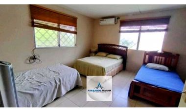 Alquilo casa amoblada en Aqualina, David. Cerca de todo!