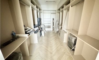 SKYHOMES / OCEAN REEF / VENTA