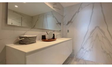 VENTA DE APARTAMENTO AMOBLADO EN BELLAVISTA  NUOVO BY ARMANI