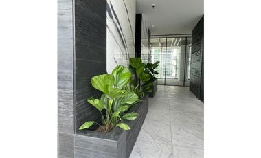 VENTA DE APARTAMENTO AMOBLADO EN BELLAVISTA  NUOVO BY ARMANI