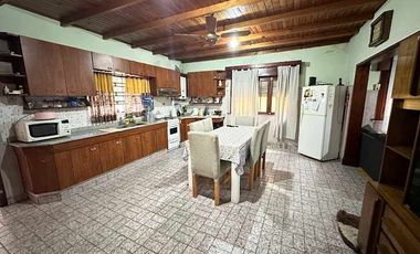 Casa en venta en Bernal Oeste