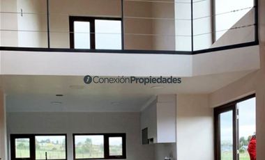 Casa en Venta en CASA MODERNA EN PARCELA CON ENTORNO PRIVILEGIADO / CONDOMINIO PUERTO VARAS