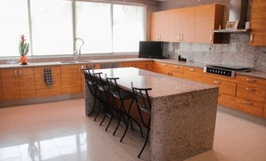 Casa en Bosques de las Lomas a la Renta