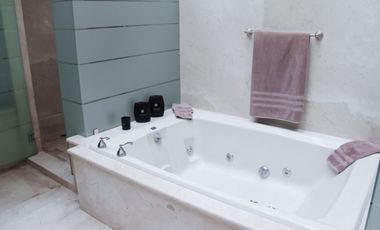 Casa en Bosques de las Lomas a la Renta
