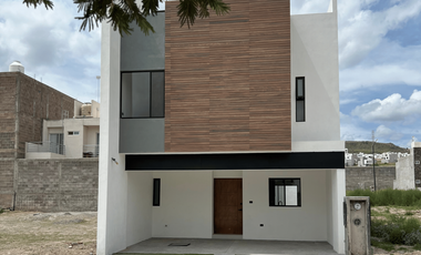 CASA PL EN PRIVADA CENNET GRAND