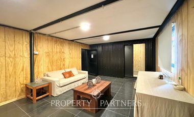 Amplia bodega orilla carretera