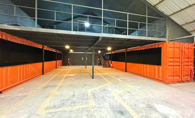 Amplia bodega orilla carretera