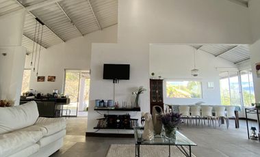 HERMOSA QUINTA EN VENTA EN YUNGILLA