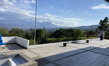HERMOSA QUINTA EN VENTA EN YUNGILLA