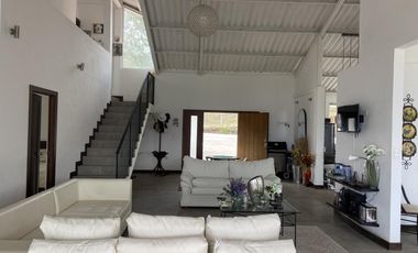 HERMOSA QUINTA EN VENTA EN YUNGILLA