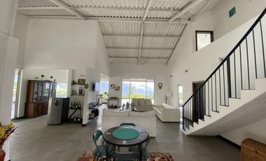 HERMOSA QUINTA EN VENTA EN YUNGILLA