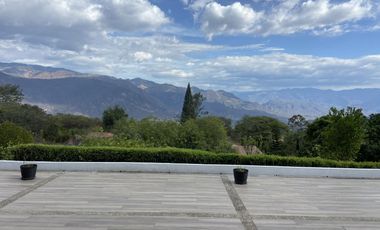HERMOSA QUINTA EN VENTA EN YUNGILLA