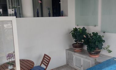 Preciosa Villa/Departamento en PB amueblado!